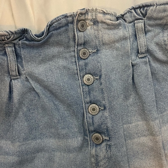 Soho high rise mom jean shorts - Picture 4 of 6